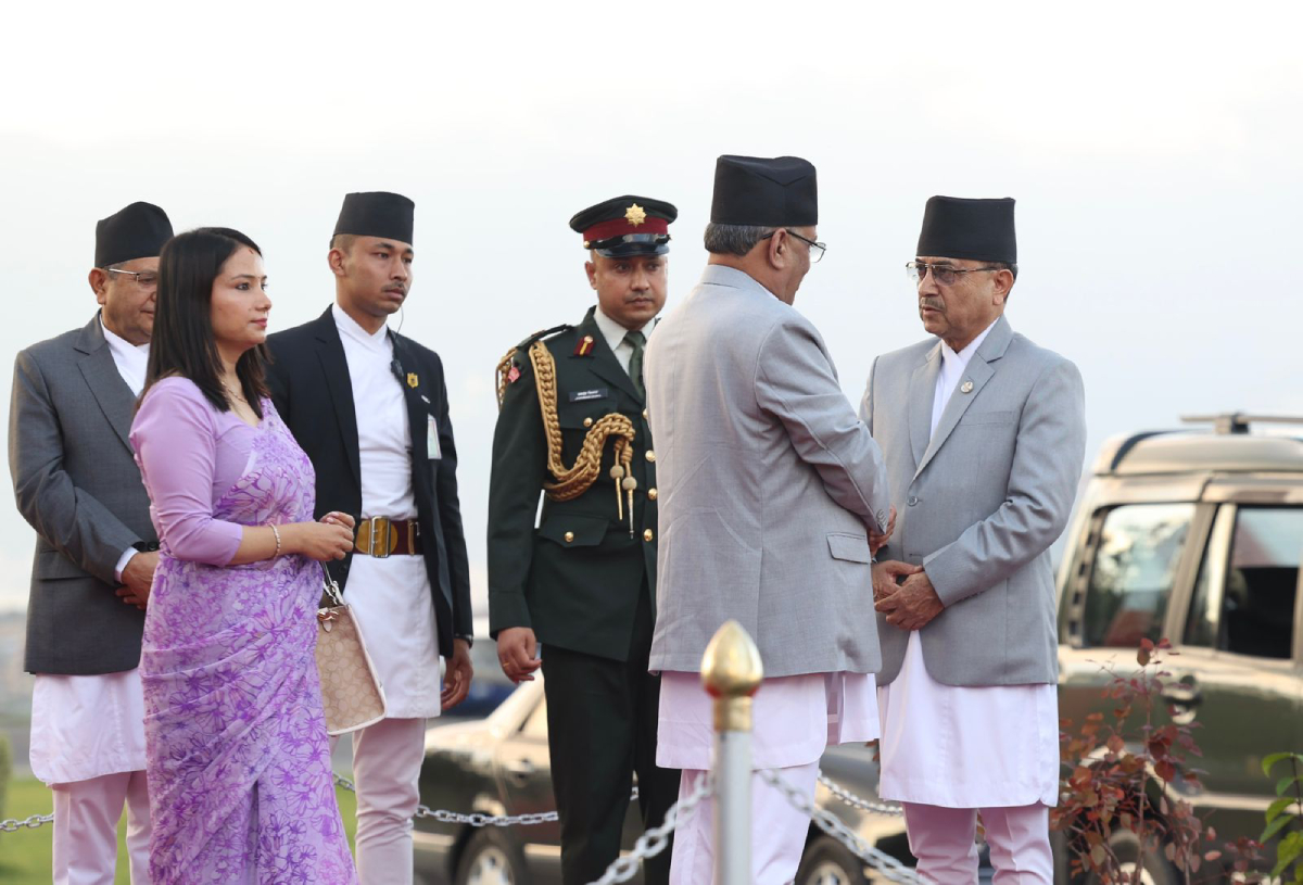 कार्यवाहक प्रधानमन्त्रीको जिम्मेवारी पूर्णबहादुर खड्कालाई